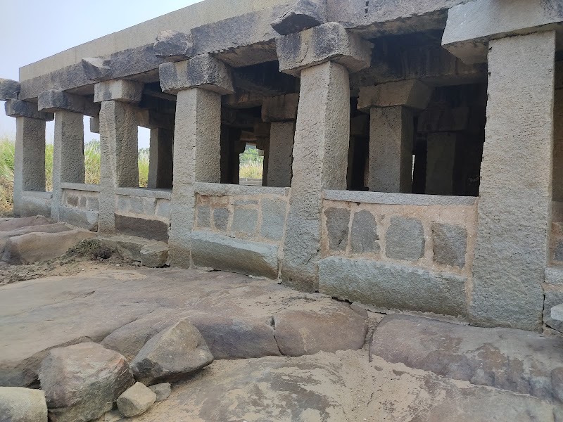 Tungabhadra River Ghats - Tungabhadra River Ghats, 8FP5+PHG, Hampi, Karnataka 583239, India