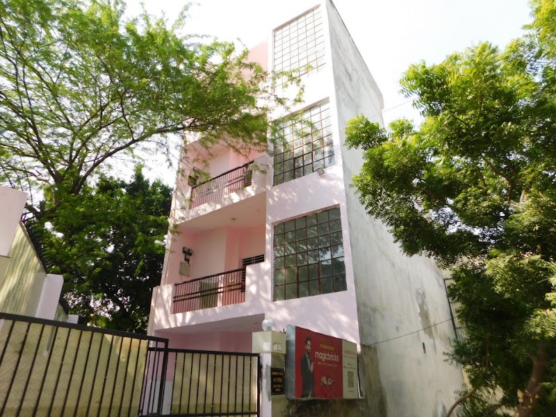 Women's Villa - Women's Villa H-176A, Block F, Sector 41, Noida, Uttar Pradesh 201303, India