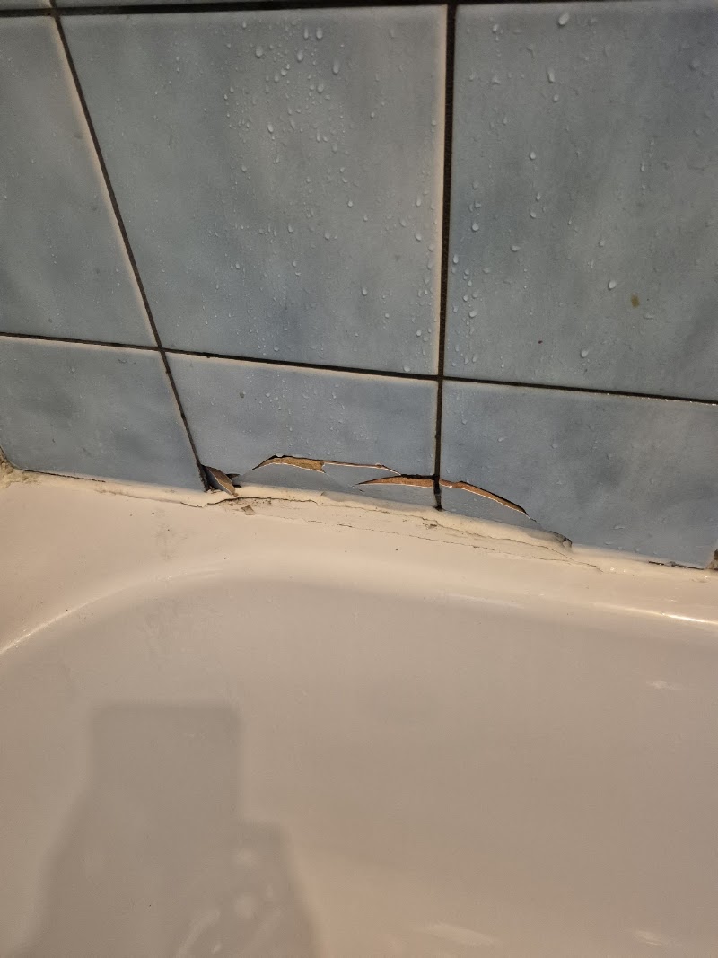 Adelaide 1 Tiling - Adelaide 1 Tiling, 14 Heidenreich Ave, Salisbury Downs SA 5108, Australia