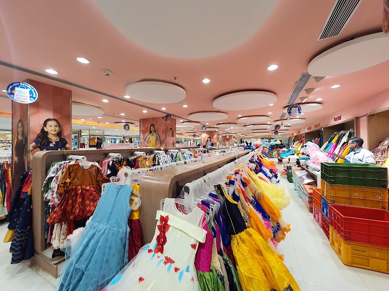 Super Saravana Stores - T.Nagar - Super Saravana Stores - T.Nagar 45, Ranganathan St, Postal Colony, West Mambalam, Chennai, Tamil Nadu 600017, India