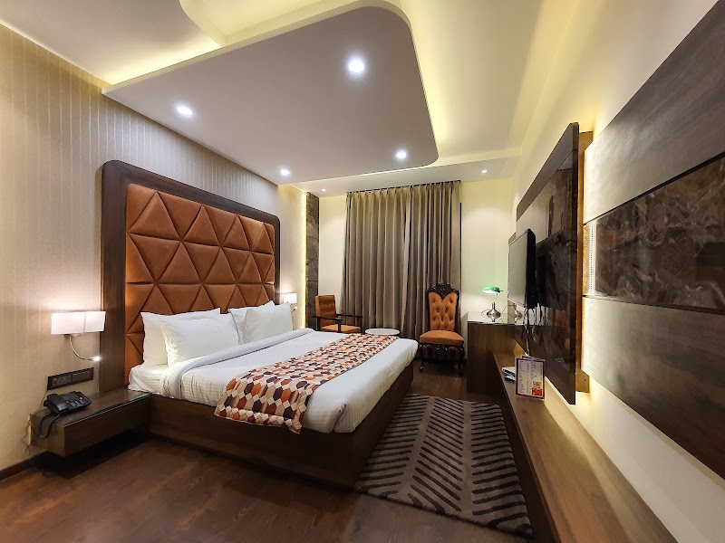 Hotel Makhan Residency,Amritsar - Hotel Makhan Residency,Amritsar 22 A, Majitha Rd, opp. Ashok Vatika School, Makhan chowk, Amritsar, Punjab 143001, India
