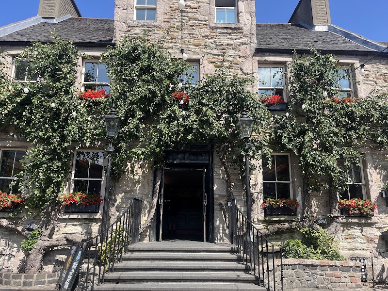 The Pear Tree - The Pear Tree 38 W Nicolson St, Edinburgh EH8 9DD, UK