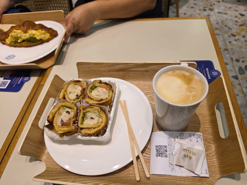 Paris Baguette @Tiong Bahru Plaza - Paris Baguette @Tiong Bahru Plaza 302 Tiong Bahru Rd, #01-148/149/150 Tiong Bahru Plaza, Singapore 168732