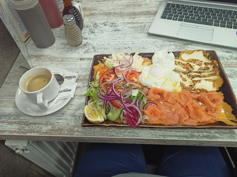 Aunt Sallys Cafe - Aunt Sallys Cafe 14 Pilgrims Way, London E6 1HW, UK