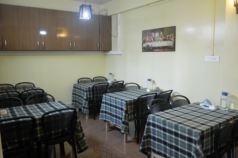 Orange Inn Stay - Orange Inn Stay H.No:15, Pomlum, Laitkor Rngi, Shillong, Meghalaya 793010, India