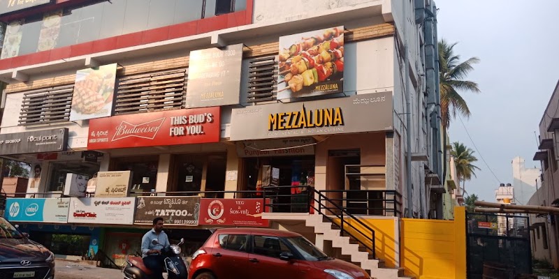 Mezzaluna Indian & Continental Restaurant
