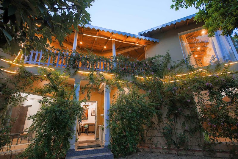StayVista at Mistletoe House in Bhimtal | 6 BHK Premium Villa - StayVista at Mistletoe House in Bhimtal | 6 BHK Premium Villa Village, Bhagatpura, Bhimtal, Bhagtpura, Uttarakhand 263127, India
