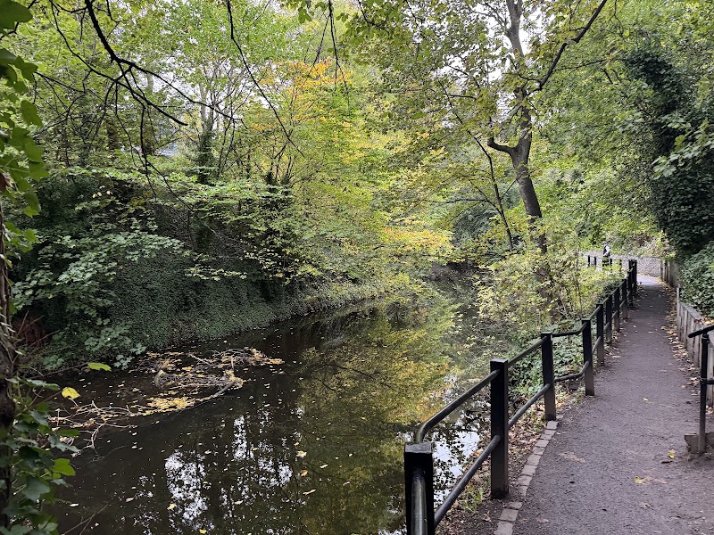 Dean Village Edinburgh - Dean Village Edinburgh, Dere House, Damside, Edinburgh EH4 3BB, UK