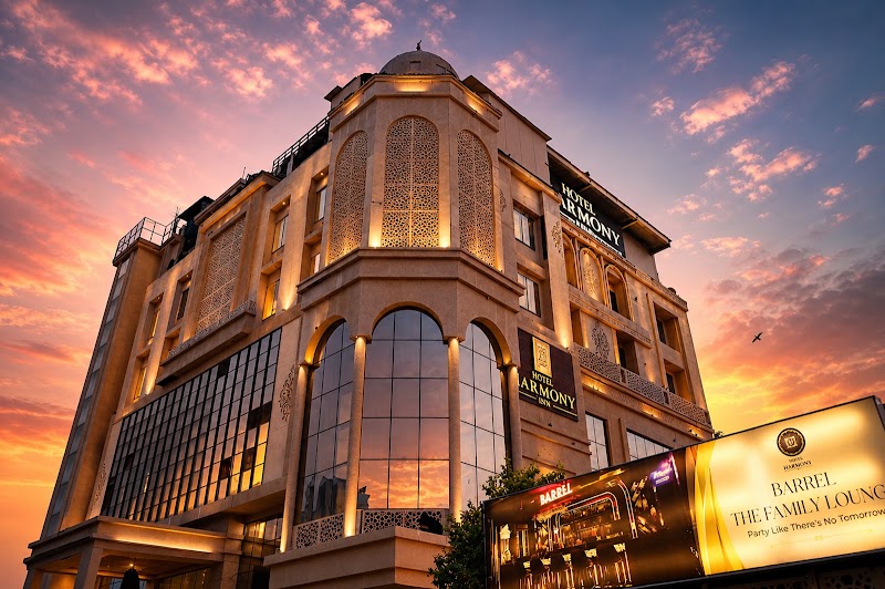 Hotel Harmony Inn