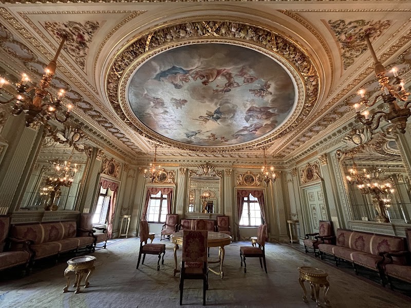 Lal Bagh Palace