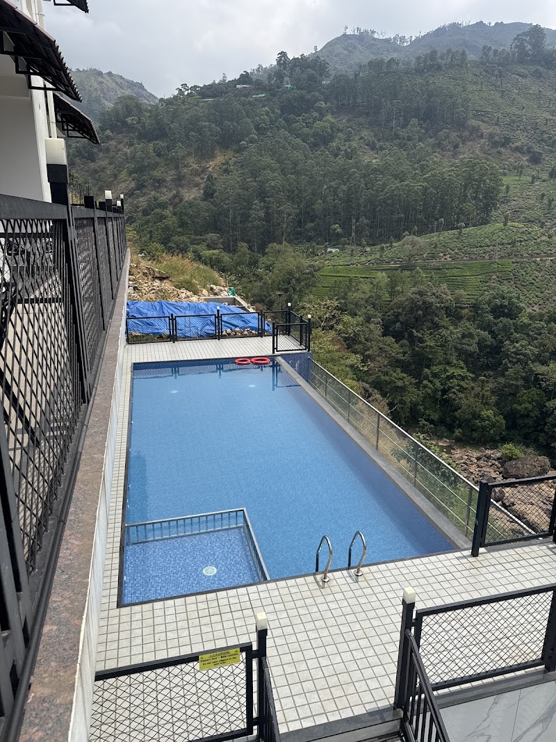Silver Cascade, Munnar - Silver Cascade, Munnar, 23X5+Q33, Attukkad Waterfalls Road, Pallivasal, Munnar, Keralam 685612, India