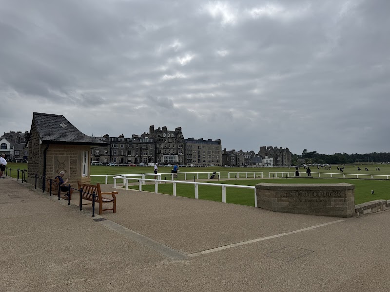 Old Course - Old Course, W Sands Rd, St Andrews KY16 9XL, UK