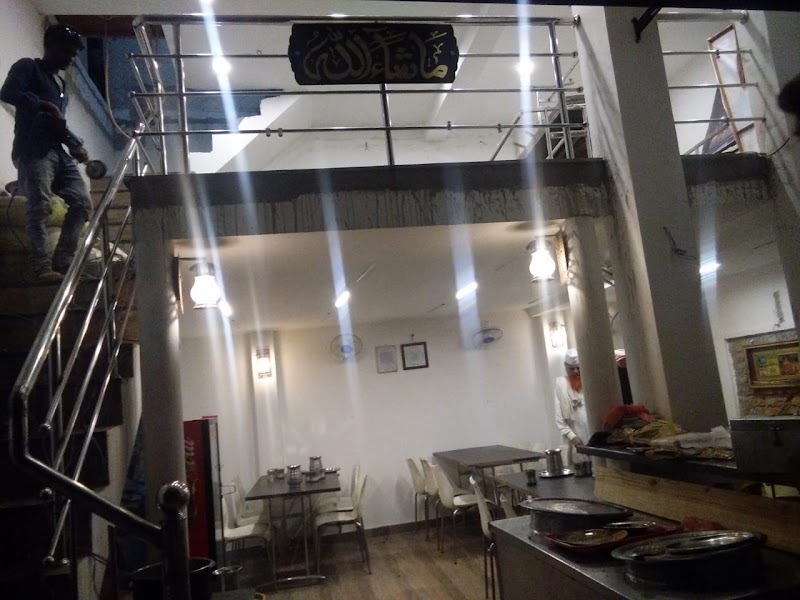 Hotel Al-Taha - Hotel Al-Taha Baijnath Para Mehbubia, Raipura Chowk Rd, Raipur, Chhattisgarh 492001, India