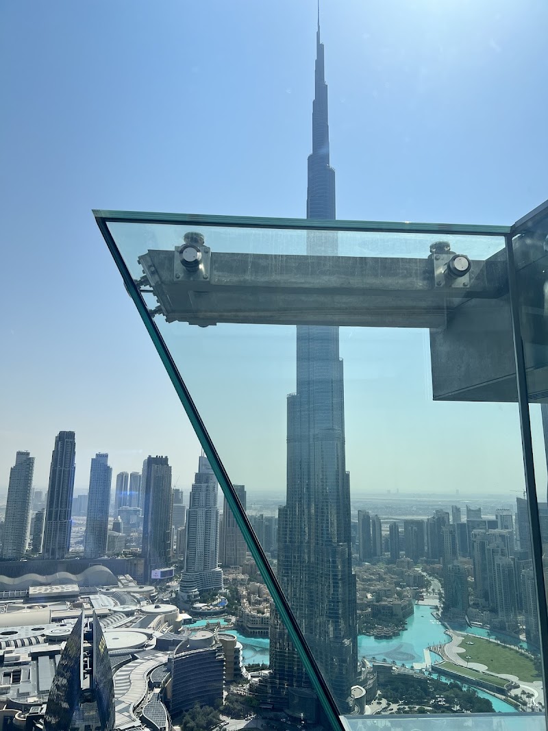 Sky View - Sky View 783P+W4J Street # 27 - برج خليفة - دبي - United Arab Emirates