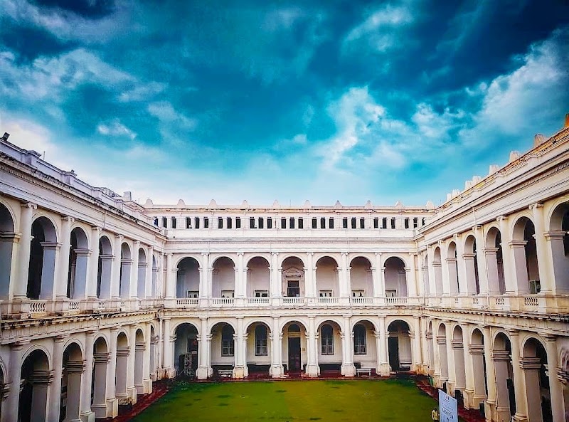 Indian Museum - Indian Museum 27, Jawaharlal Nehru Rd, Colootola, New Market Area, Dharmatala, Taltala, Kolkata, West Bengal 700016, India