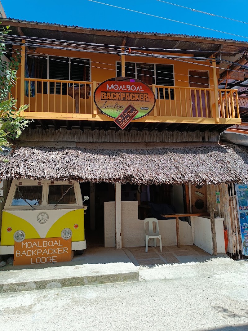 Moalboal Backpackers Retreat