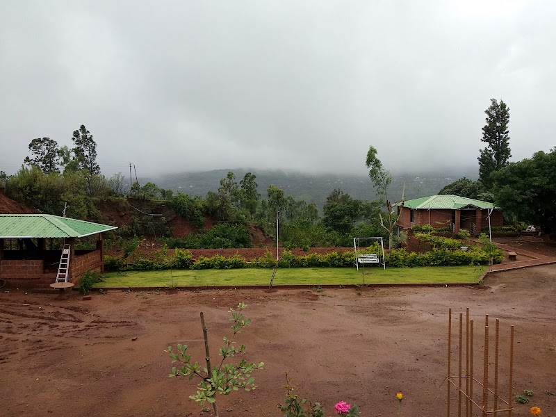 Mulberry inn and Cottages - Mulberry inn and Cottages, Survey No. 51, Near Metgutad Post, Office, Panchgani - Mahabaleshwar Rd, Mahabaleshwar, Metgutad, Maharashtra 412806, India