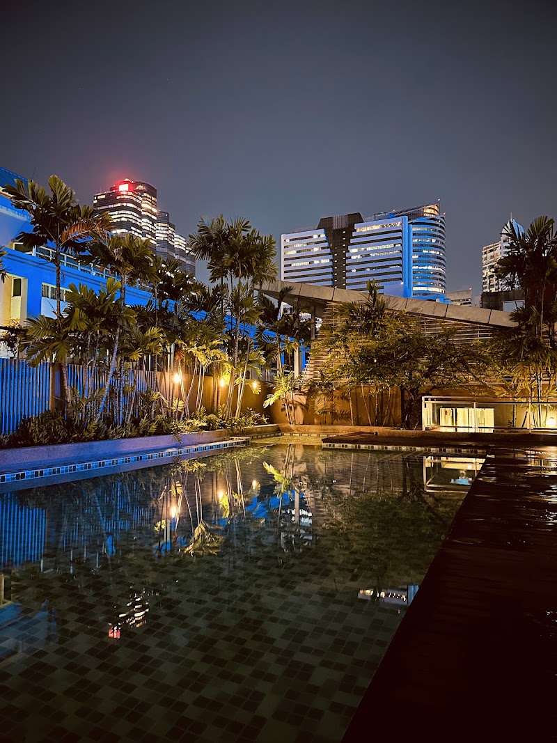 Silom Lofts Hotel