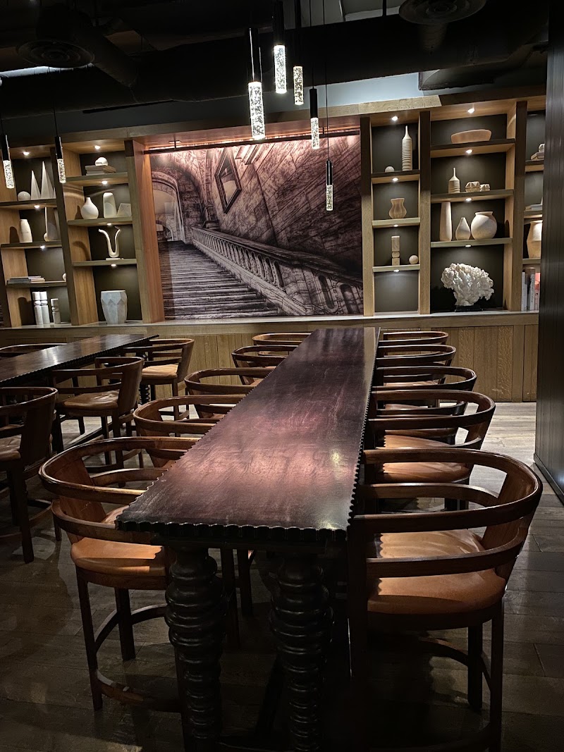 The Bar Downstairs & Kitchen - The Bar Downstairs & Kitchen 485 5th Ave at, E 41st St, New York, NY 10017, USA