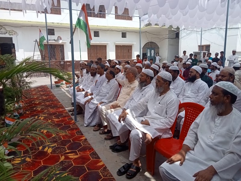 Jamia Arabia Darul Uloom Mau - Jamia Arabia Darul Uloom Mau, Qasim Pura, Khiri Bagh Rd, Chitanpura Bagh, Mau, Uttar Pradesh 275101, India