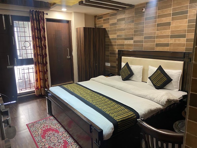 Snow Valley Homestay - Snow Valley Homestay BALA HISAR, near allen junior school, The Mall Road, Mussoorie, Uttarakhand 248179, India