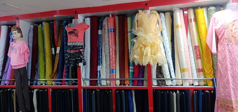 Var Vadhu Saree & Readymade - Var Vadhu Saree & Readymade, Station Rd, Sakti, Chhattisgarh 495689, India