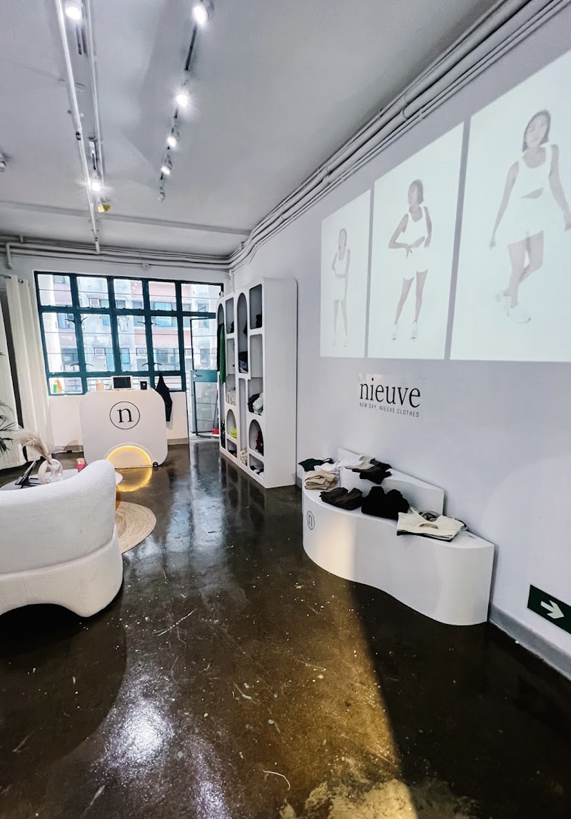 Nieuve - Nieuve PMQ S411, 4/F, Block A, 35 Aberdeen St, Central, Hong Kong