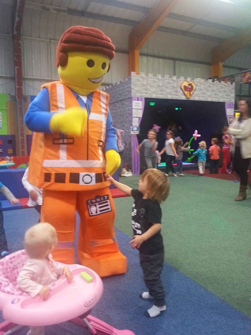 Dragons Den Soft Play - Dragons Den Soft Play 29-30, Aberaman Park Ind. Est, Aberdare CF44 6DA, UK