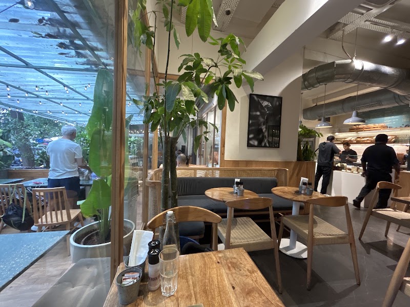 Kitchen Garden Bandra - Kitchen Garden Bandra Shop 8 & 9, Gaspar Enclave, Saint John Street, Pali Mala Rd, Bandra West, W, Mumbai, Maharashtra 400050, India