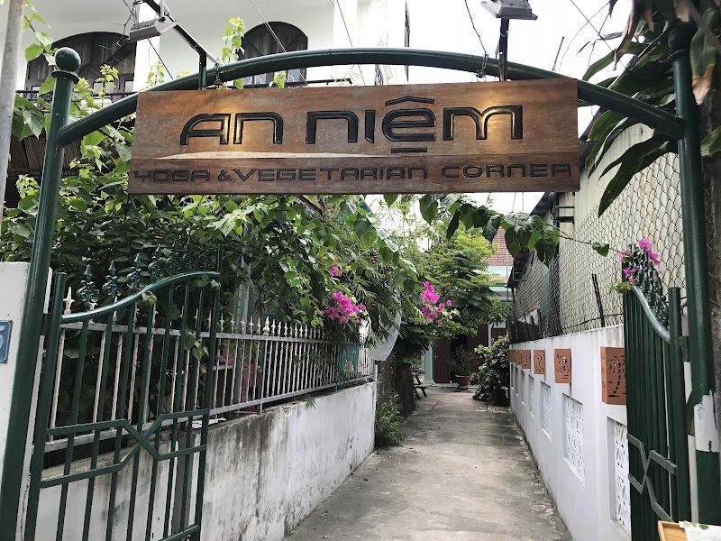 Annen yoga & Vegetarian
