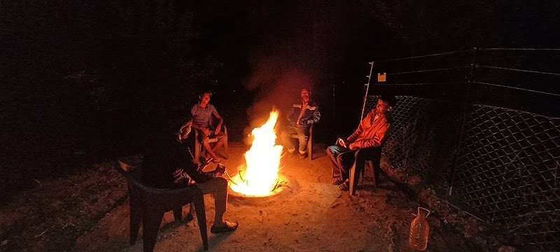 annie's hilltop retreat - annie's hilltop retreat 34QX+79G, Larankelo, Himachal Pradesh 175104, India