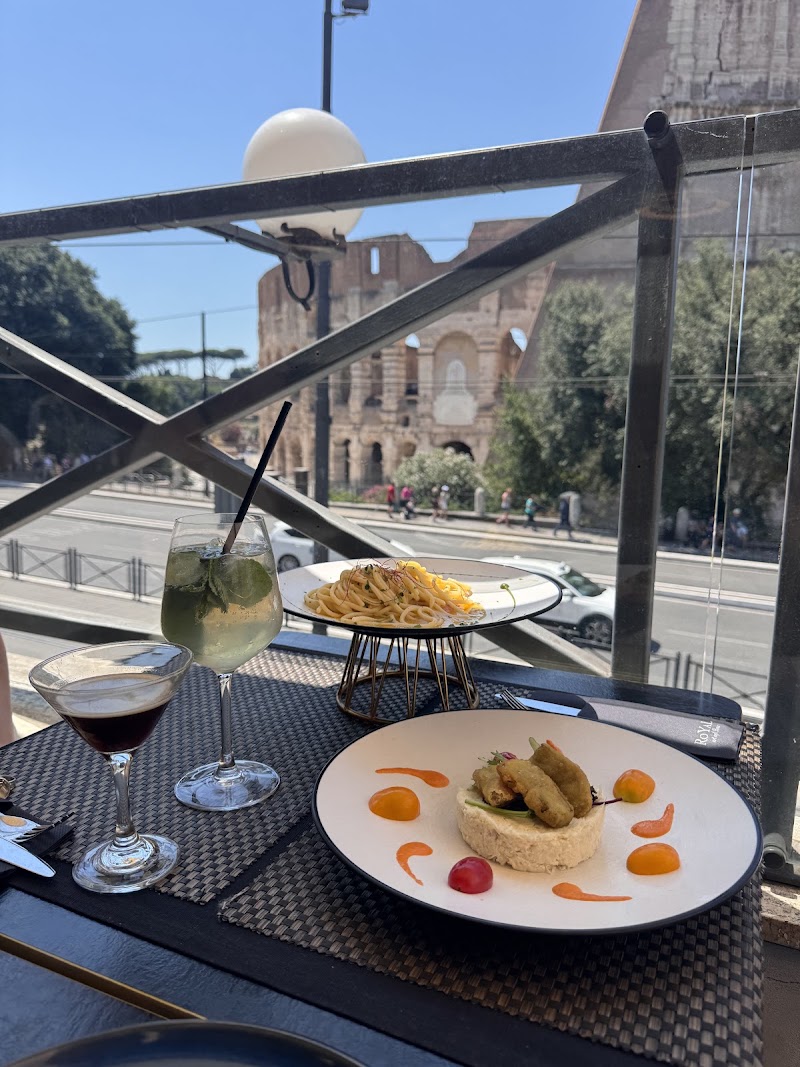 RoYaL Art Cafè - RoYaL Art Cafè P.za del Colosseo, 1, 00184 Roma RM, Italy