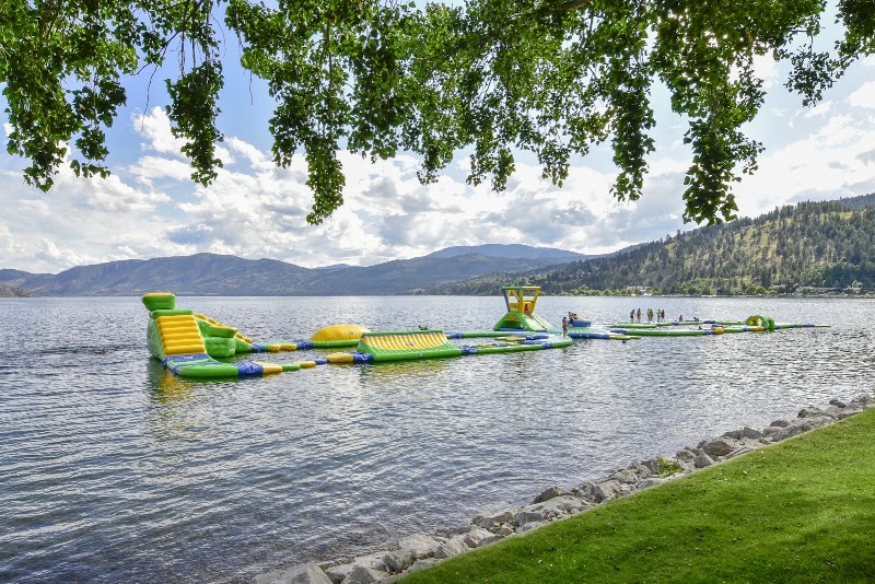 Splash Water Parks Peachland – Wibit Inflatable Park