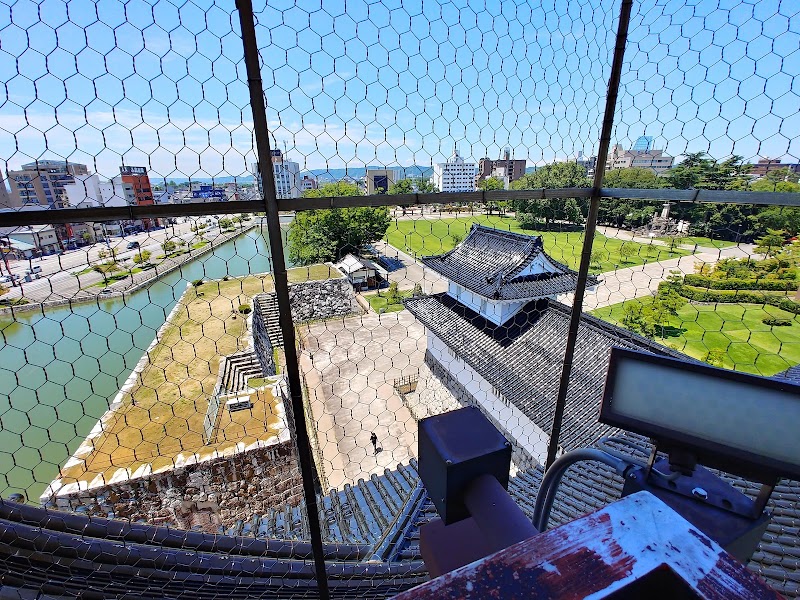 Toyama Castle Ruin Park - Toyama Castle Ruin Park, 1 Honmaru, Toyama, 930-0081, Japan