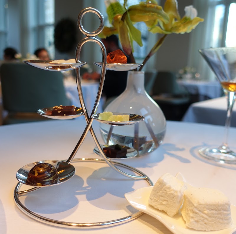Jean-Georges - Jean-Georges 1 Central Prk W, New York, NY 10023, USA