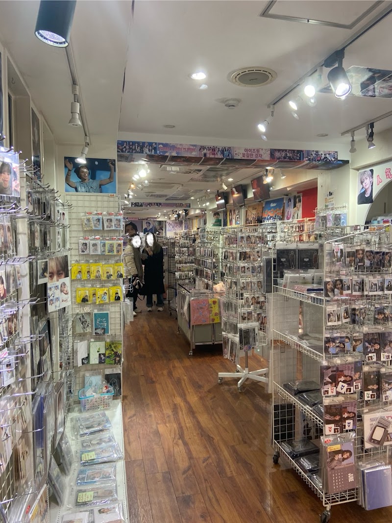 K-DOL PARK - K-DOL PARK, コアビル 2階, 306 Higashidaimonjichō, Nakagyo Ward, Kyoto, 604-8043, Japan
