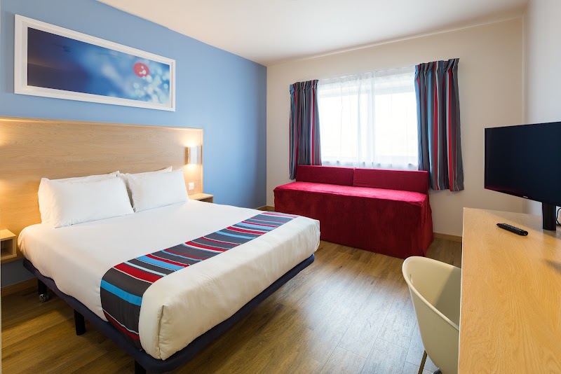 Travelodge Barcelona Fira - Travelodge Barcelona Fira Carrer de la Botànica, 25, 08908 L'Hospitalet de Llobregat, Barcelona, Spain