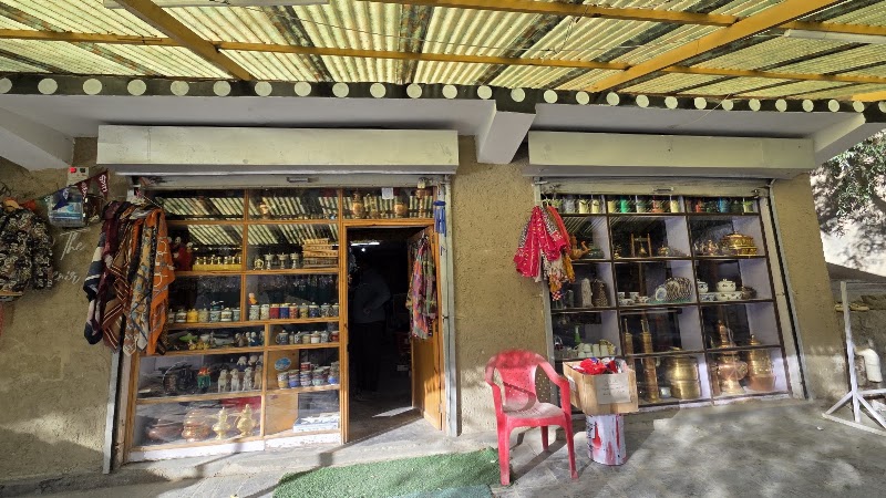 Spiti Souvenir Shop
