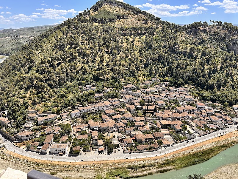 Old Town Berat - Old Town Berat, PW4X+8XV Old Town, Rruga Kol Myzeqari, Berat 5001, Albania