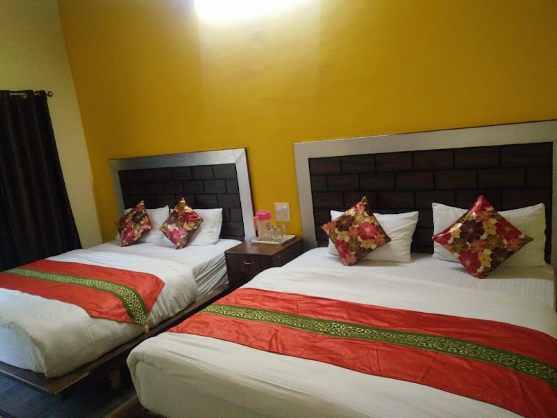 Nakshatra Resort - Luxury Camping in Rishikesh - Nakshatra Resort - Luxury Camping in Rishikesh, Village: Ratta Pani, Neelkanth Temple Rd, Rishikesh, Paliyal Gaon, Uttarakhand 249304, India