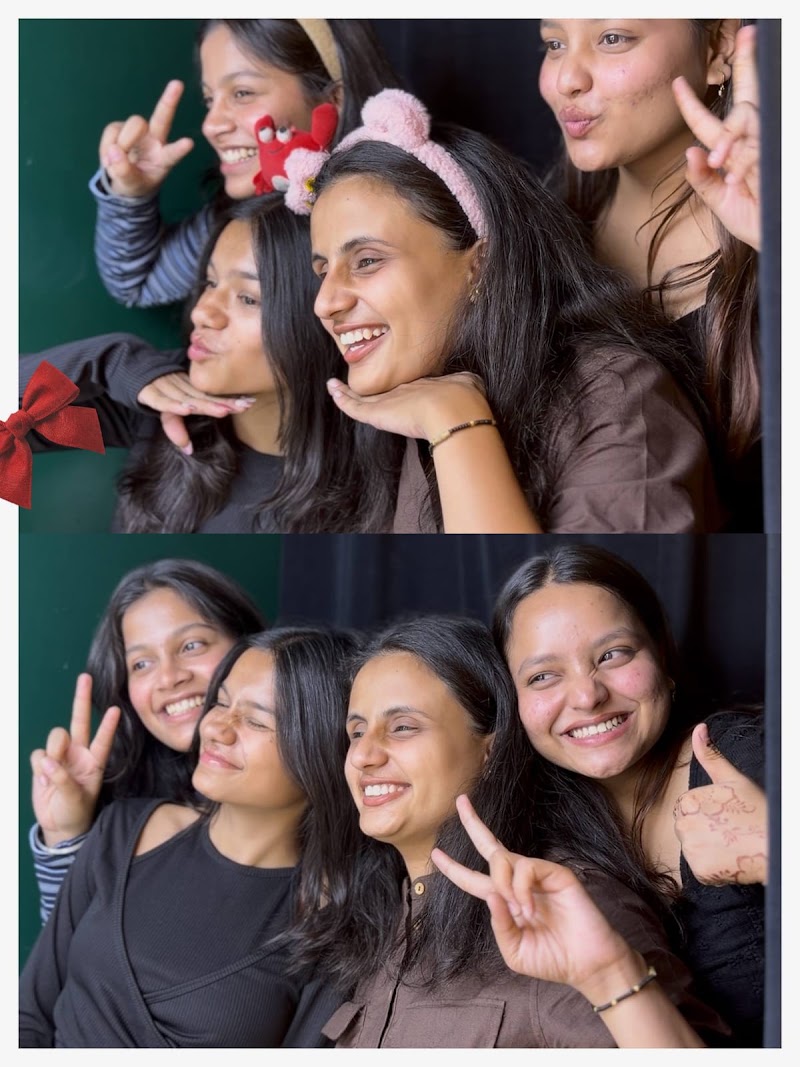 SORA DE Photobooth and Gift Studio - SORA DE Photobooth and Gift Studio, Left Spree walk, Marine drive, talab, Telibandha, Raipur, Chhattisgarh 492001, India