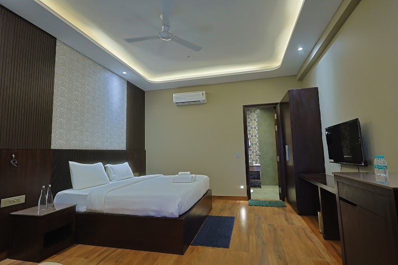 Rudra Farms - Rudra Farms Farm House Rd, Manesar, Para, Haryana 122105, India