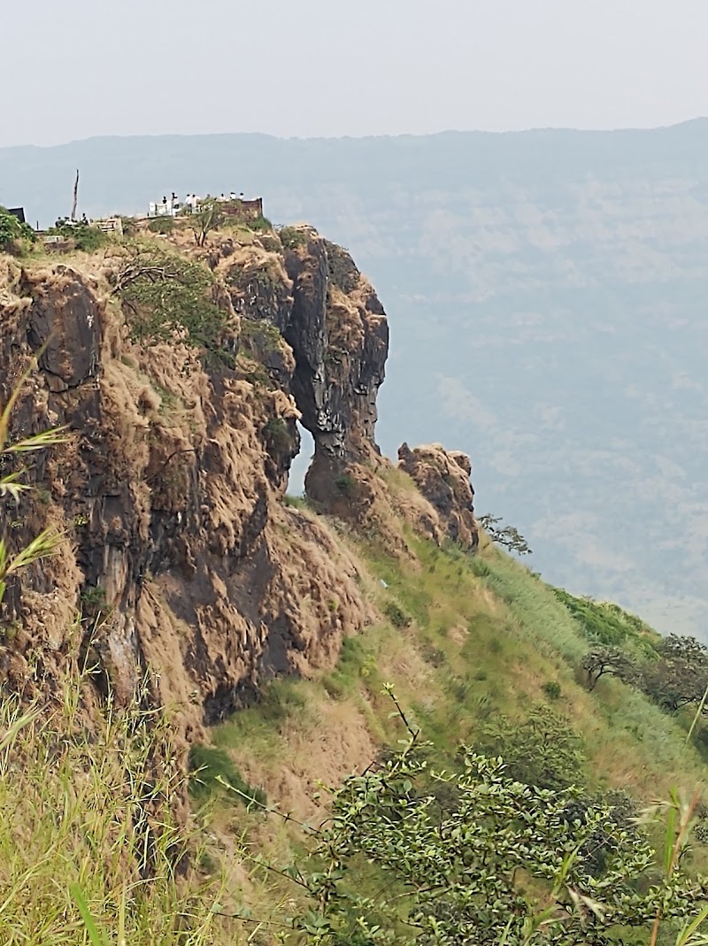 Elphinstone Point