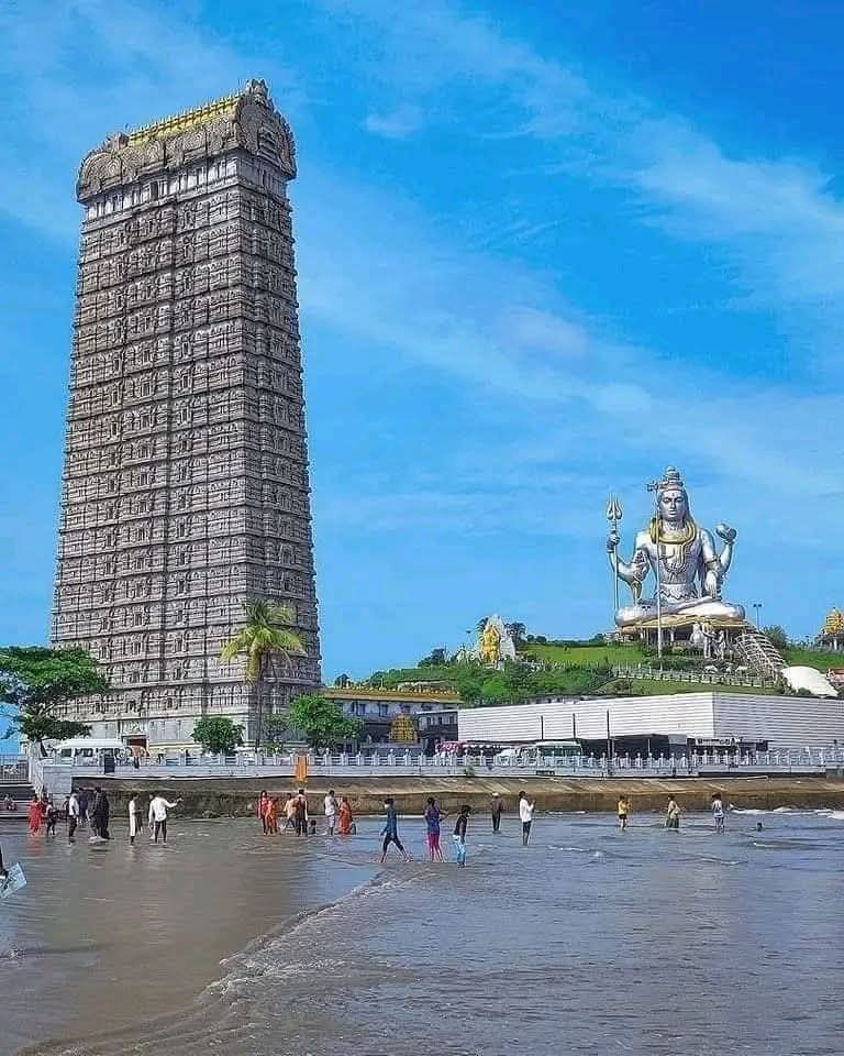 Shri Murdeshwara Beach - Shri Murdeshwara Beach Shri Murdeshwara Beach, Murdeshwar, Karnataka, India
