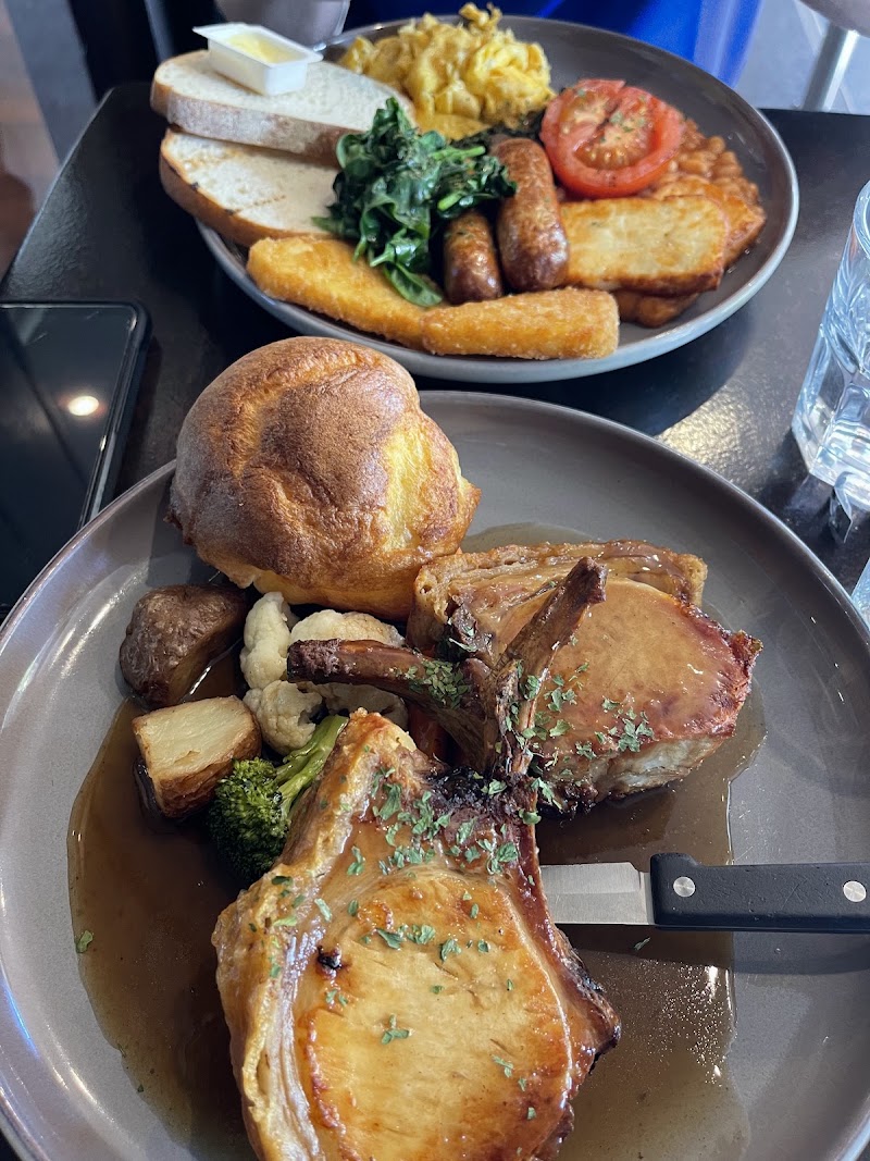 The Grand - The Grand, 69 Courtenay Place, Te Aro, Wellington 6011, New Zealand