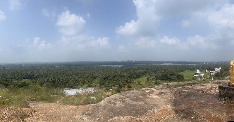 Shri Bettada Chaturmukha Digambara Jaina Basadi - Shri Bettada Chaturmukha Digambara Jaina Basadi, VJ7J+5P3, Kambadahalli, Karnataka 571802, India