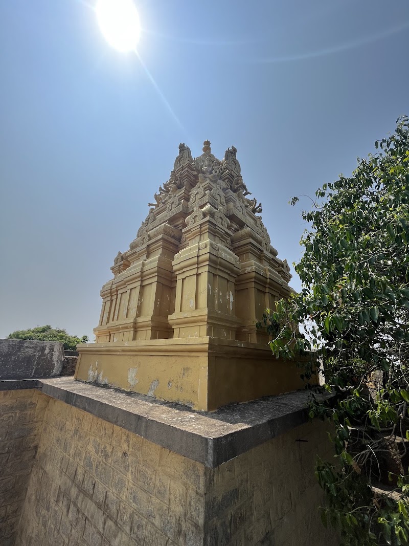 Avalabetta Top View - Avalabetta Top View HMHF+25F, Chikkaballapur, Yerramaranahalli, Karnataka 562101, India
