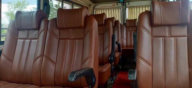 SLVT TRAVELS HOSPET - SLVT TRAVELS HOSPET, Chittawadigi Rd, Hosapete, Karnataka 583211, India