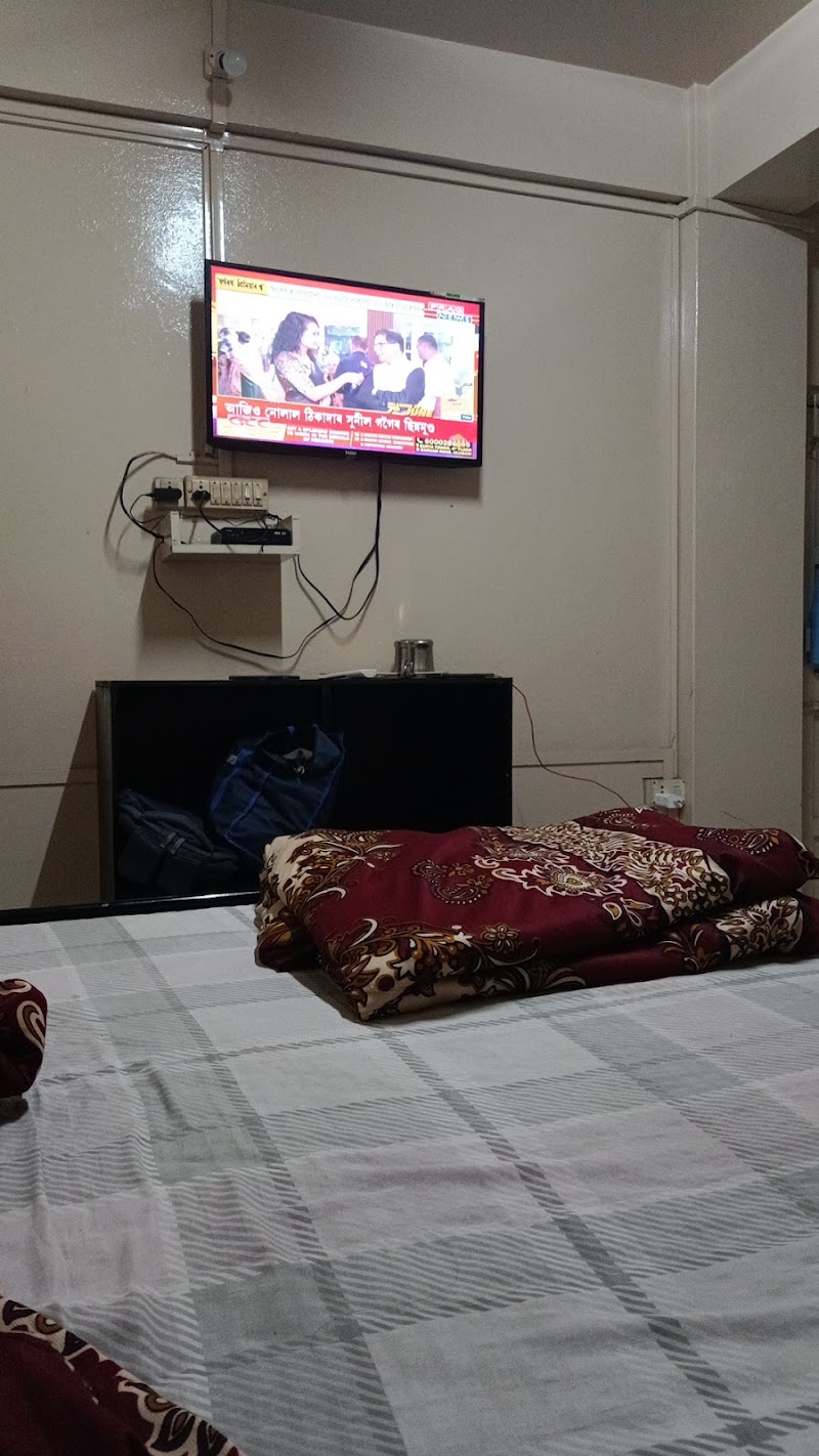 Hotel Highway Inn - Hotel Highway Inn, Laitumkhrah Main Rd, Nongkynrih, Laitumkhrah, Shillong, Meghalaya 793003, India
