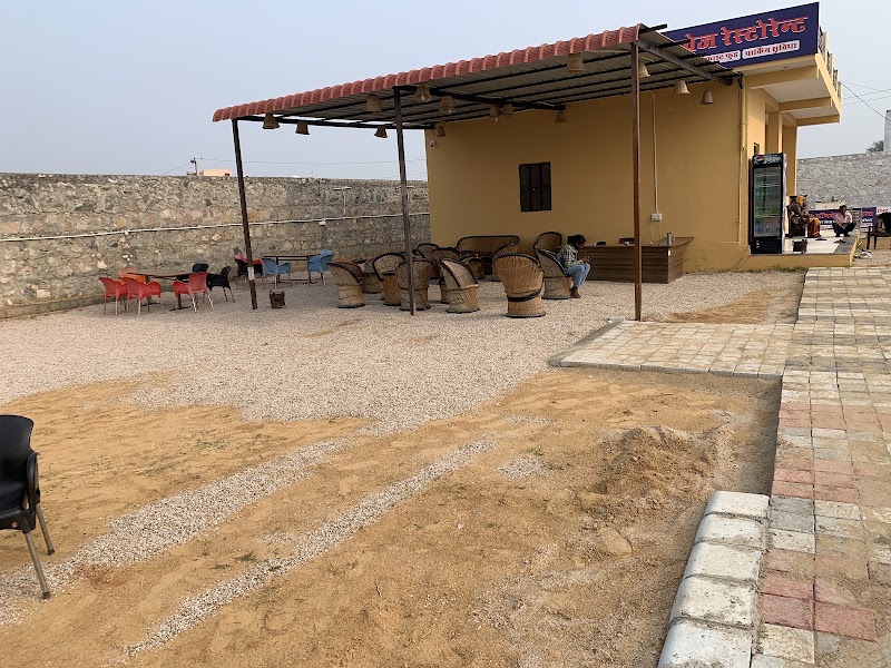 Desi Thath - Veg and Non Veg Restaurent - Desi Thath - Veg and Non Veg Restaurent, QPPC+6V2, Muhana, Rajasthan 302029, India